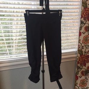 Lululemon Crop Workout Pant Sz 4